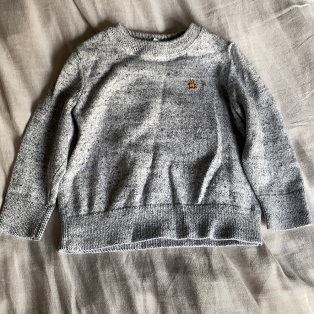 Gap heather gray signature sweater
